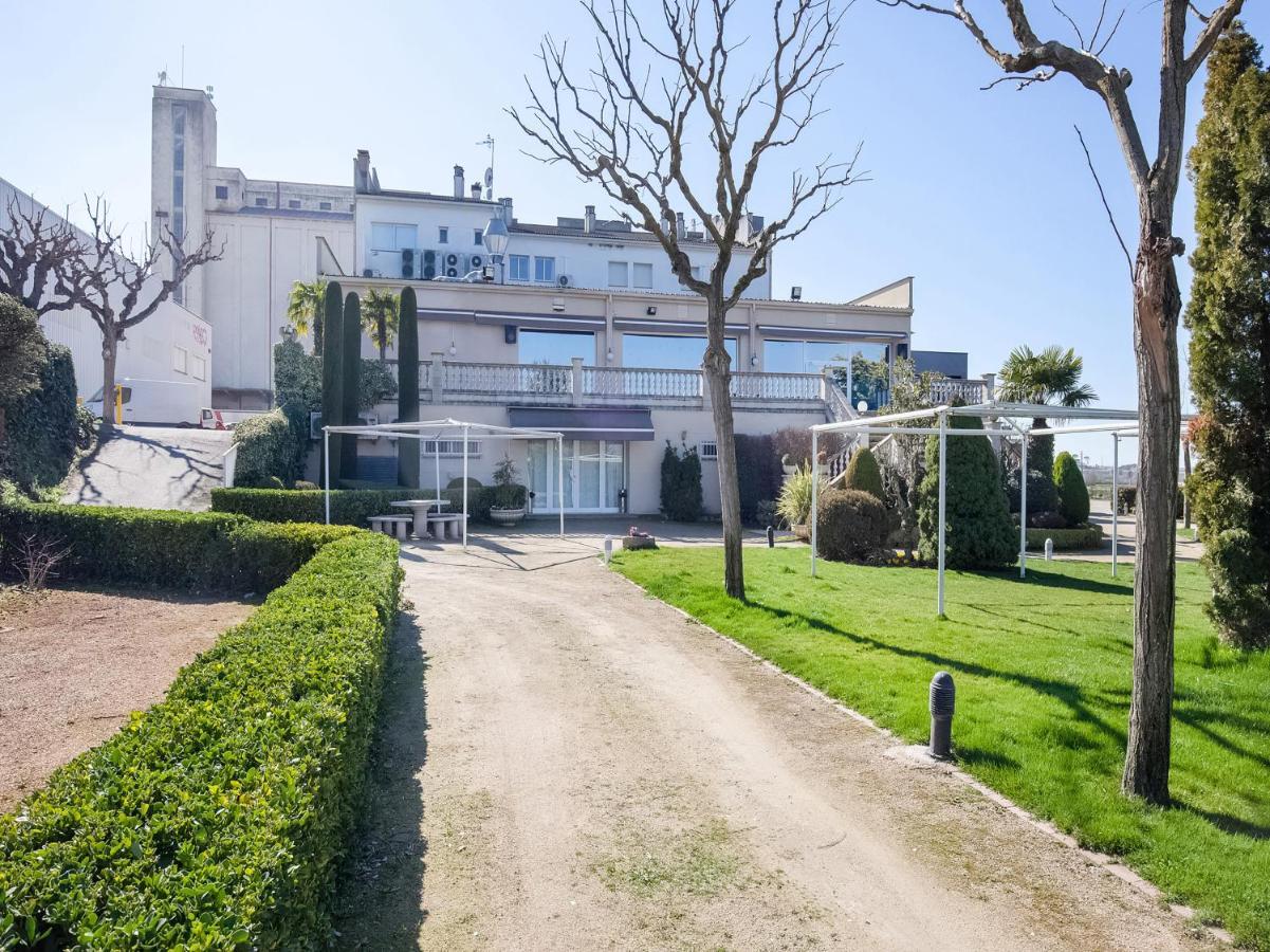Hotel Restaurante Blanc I Negre 2 アグラムント エクステリア 写真